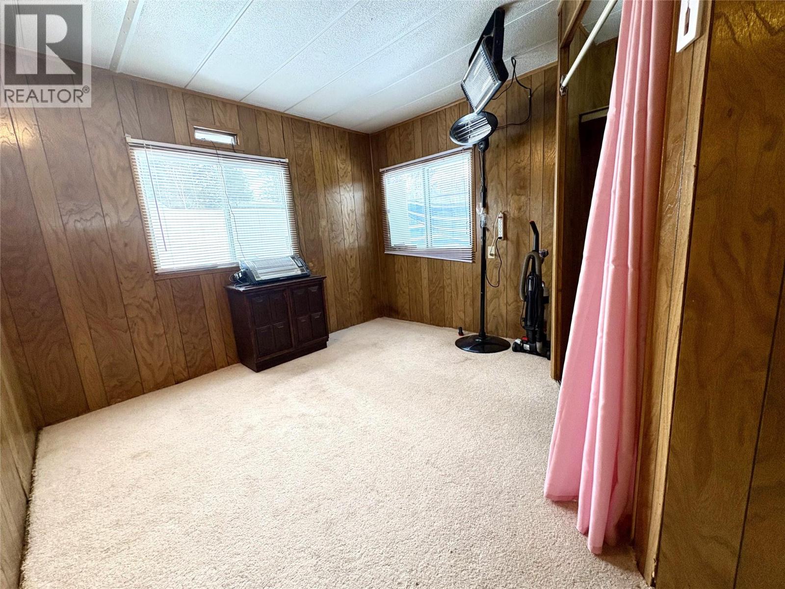  437 WILDWOOD Road, Clearwater