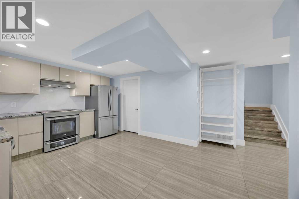 Single Family House 4 Level for Sale in  Selkirk Drive SW Southwood Calgary 