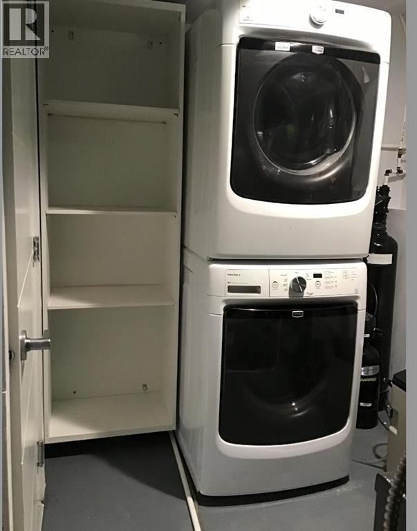 Single Family House 4 Level for Sale in  Selkirk Drive SW Southwood Calgary 