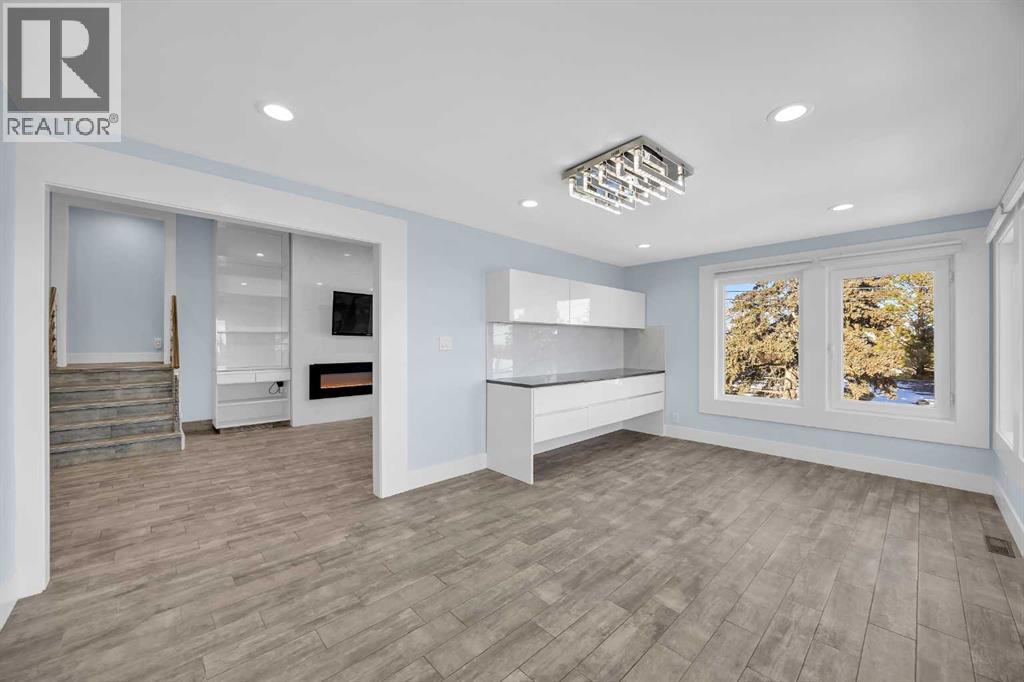 Single Family House 4 Level for Sale in  Selkirk Drive SW Southwood Calgary 