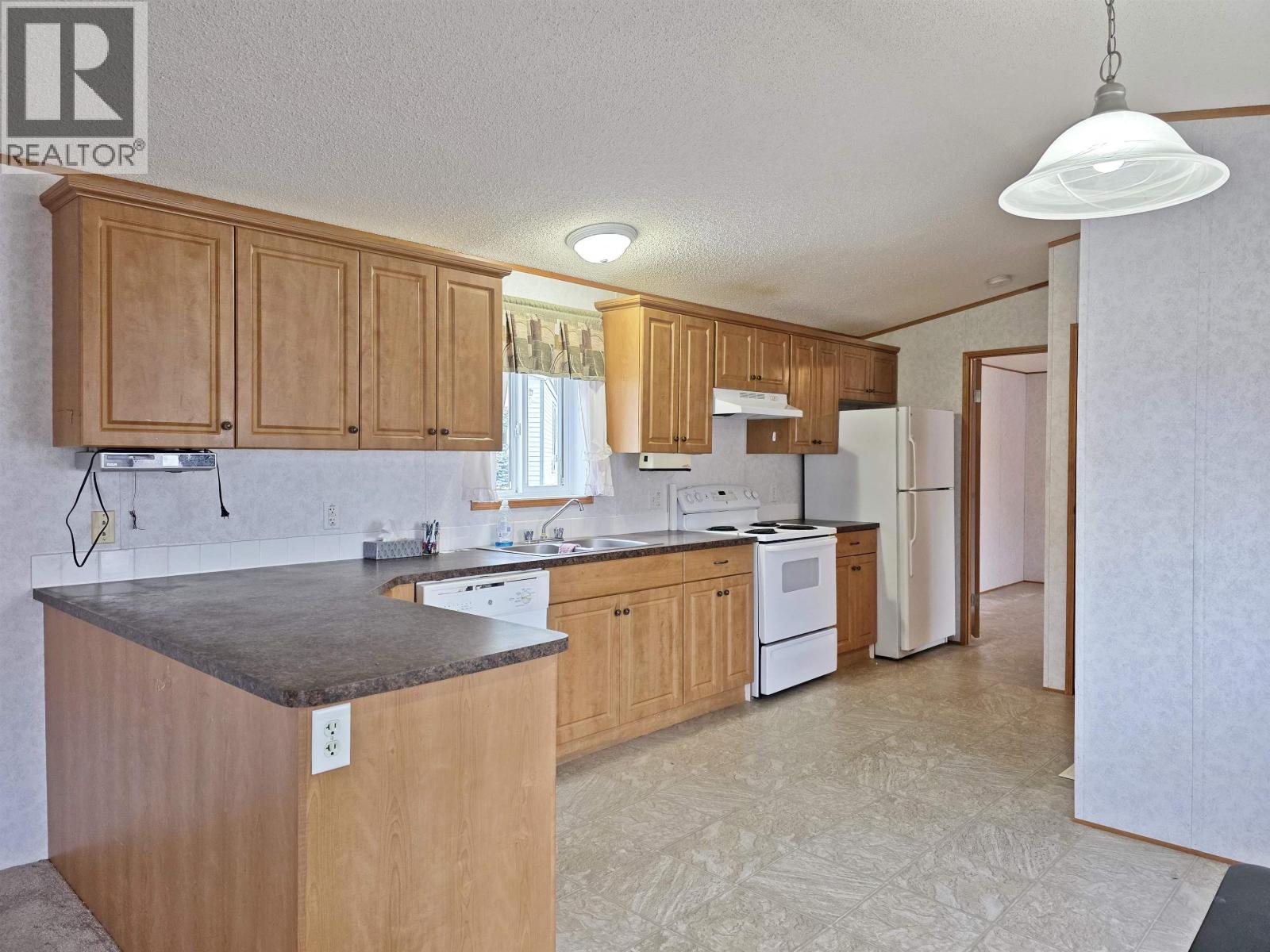 #47 370 WESTLAND ROAD - 6