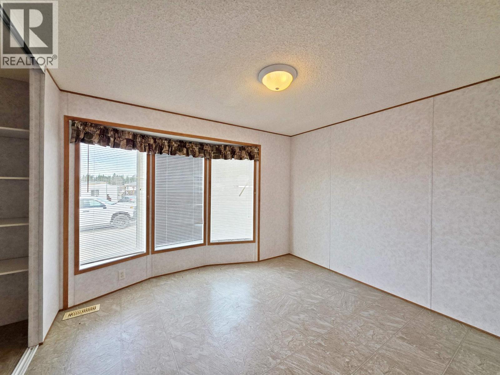 #47 370 WESTLAND ROAD - 14