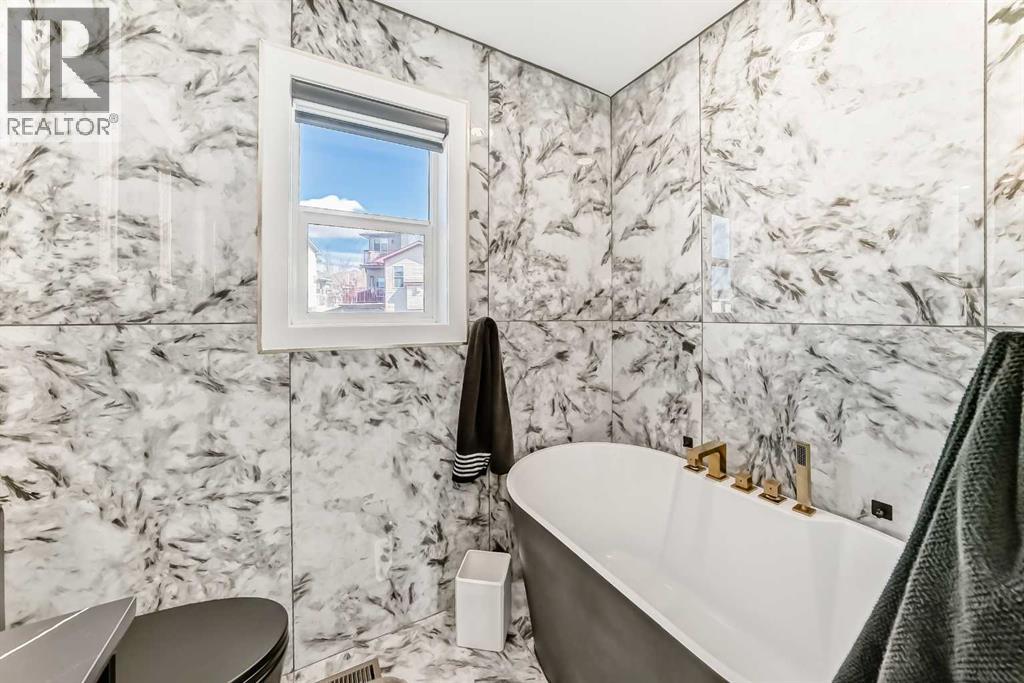 Single Family House for Sale in  Rocky Ridge View NW Rocky Ridge Calgary 