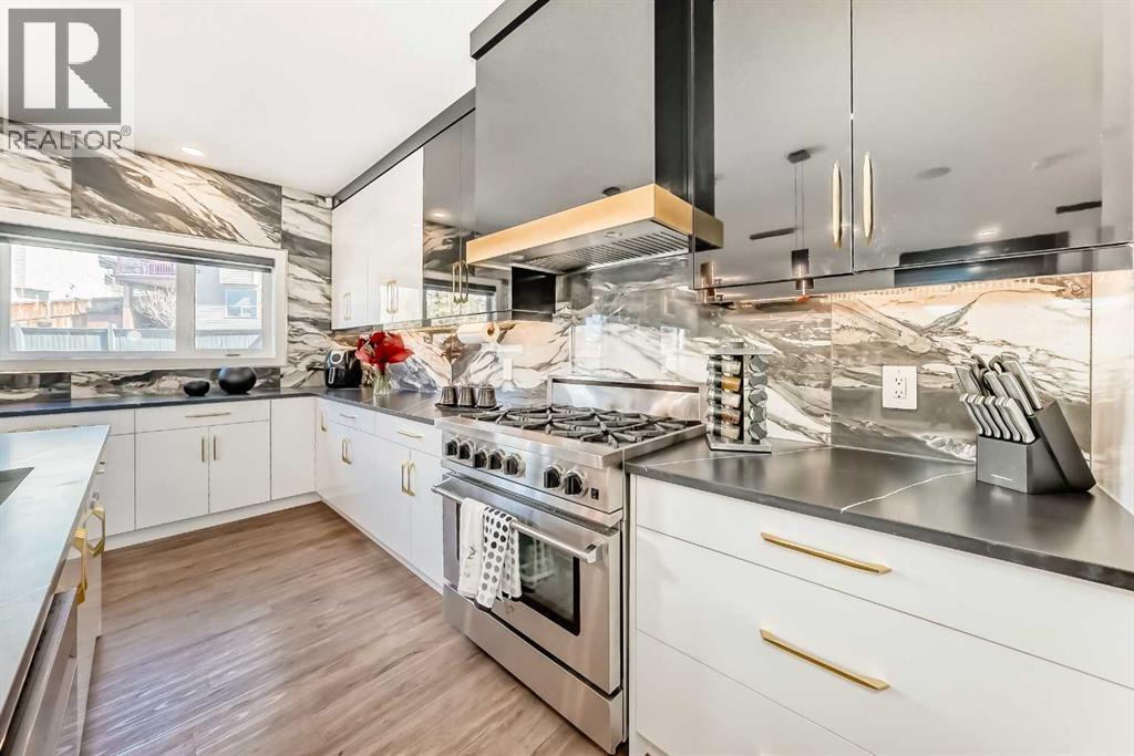 Single Family House for Sale in  Rocky Ridge View NW Rocky Ridge Calgary 