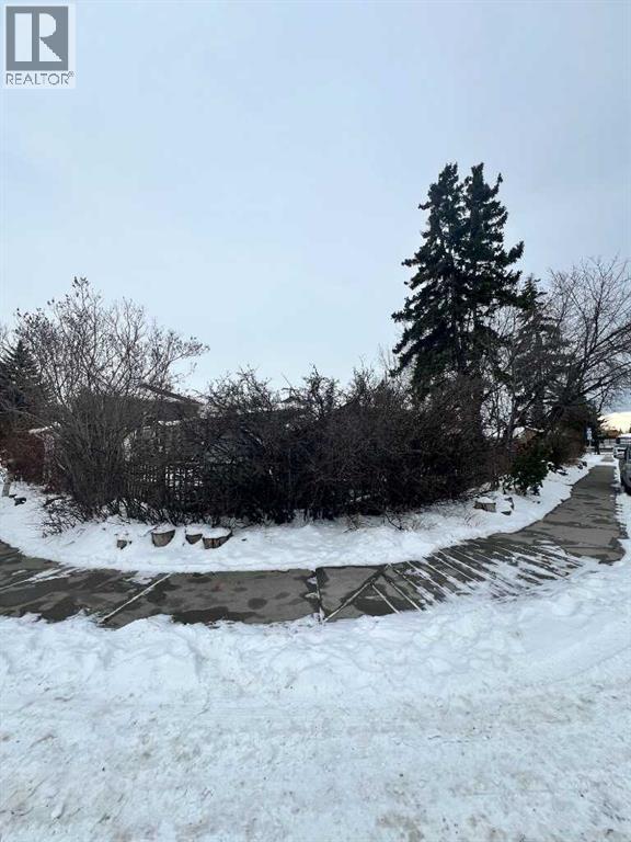 Single Family House Bungalow for Sale in  Windermere Road SW Wildwood Calgary 