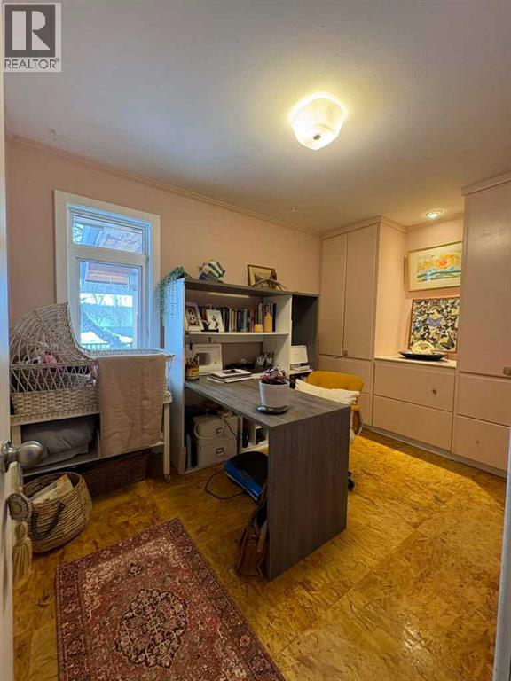 Single Family House Bungalow for Sale in  Windermere Road SW Wildwood Calgary 