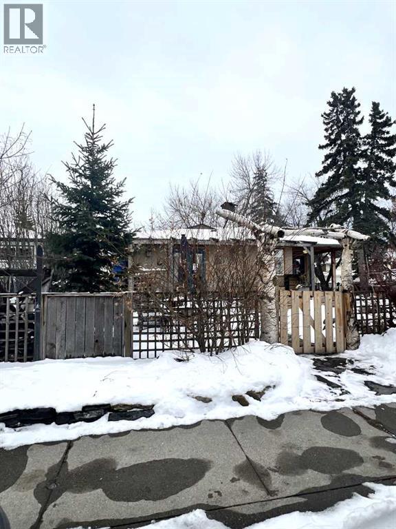 Single Family House Bungalow for Sale in  Windermere Road SW Wildwood Calgary 