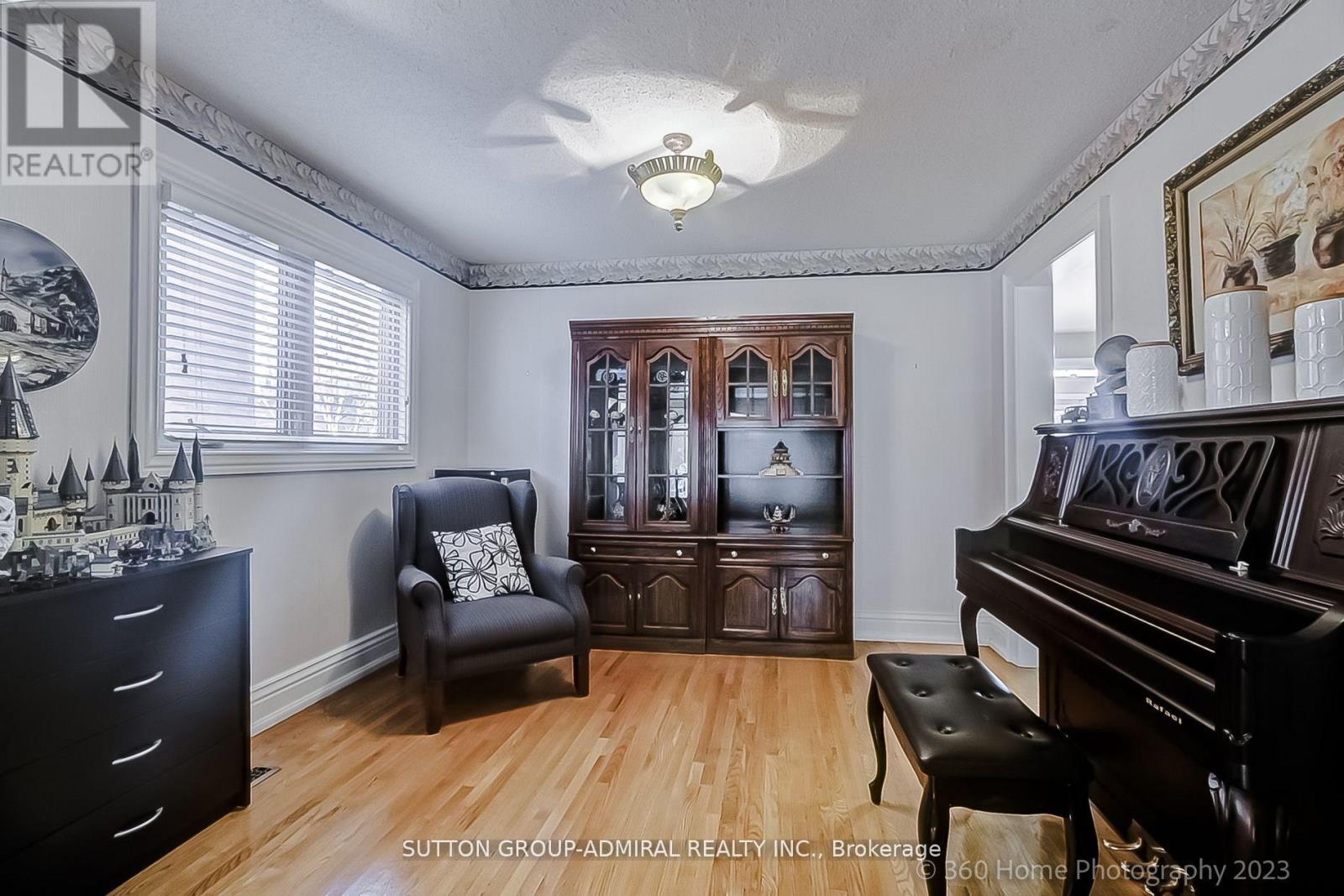 193 WIGWOSS DRIVE - 6