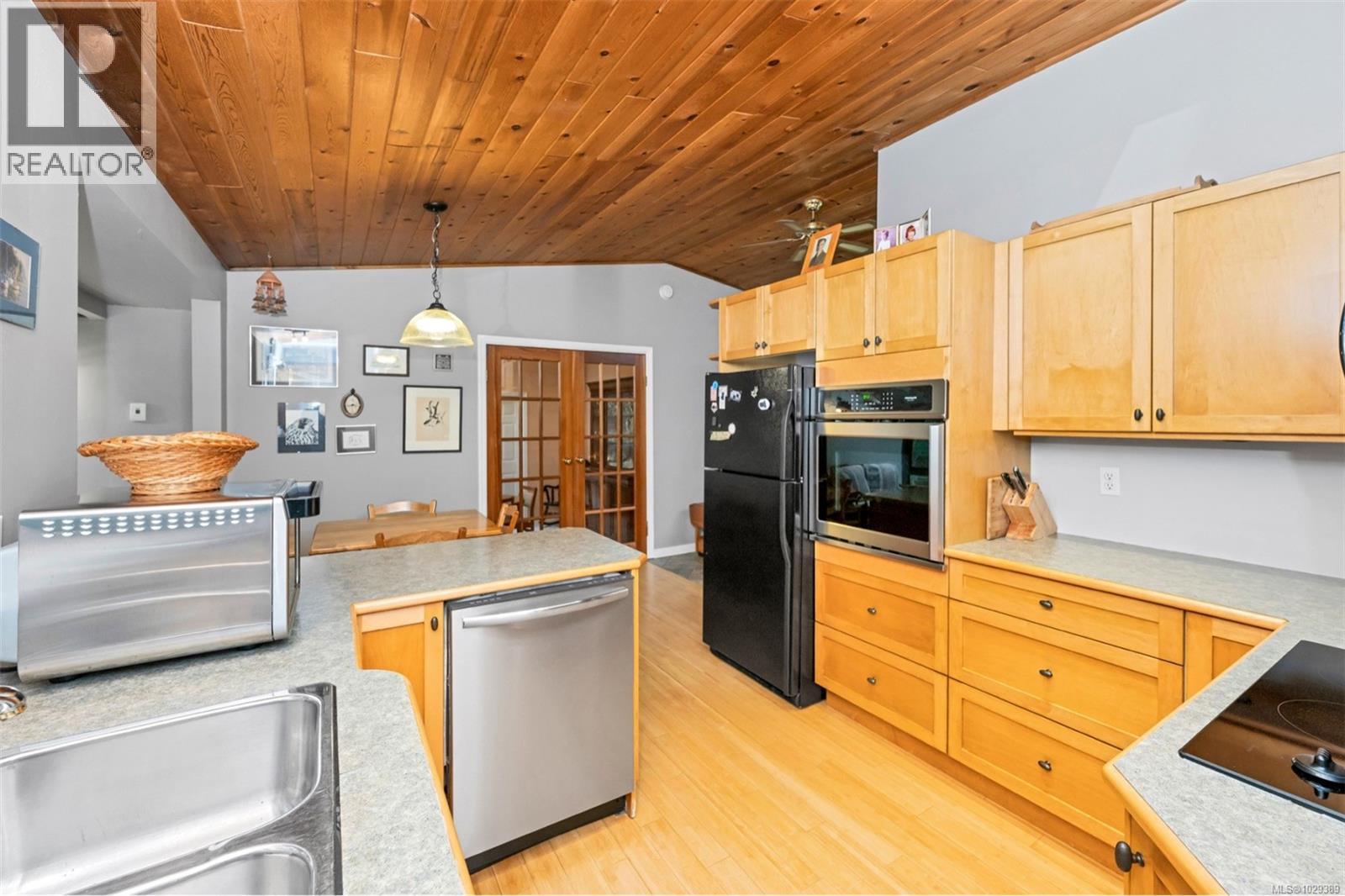 2392 ROBERTSON RD - 18