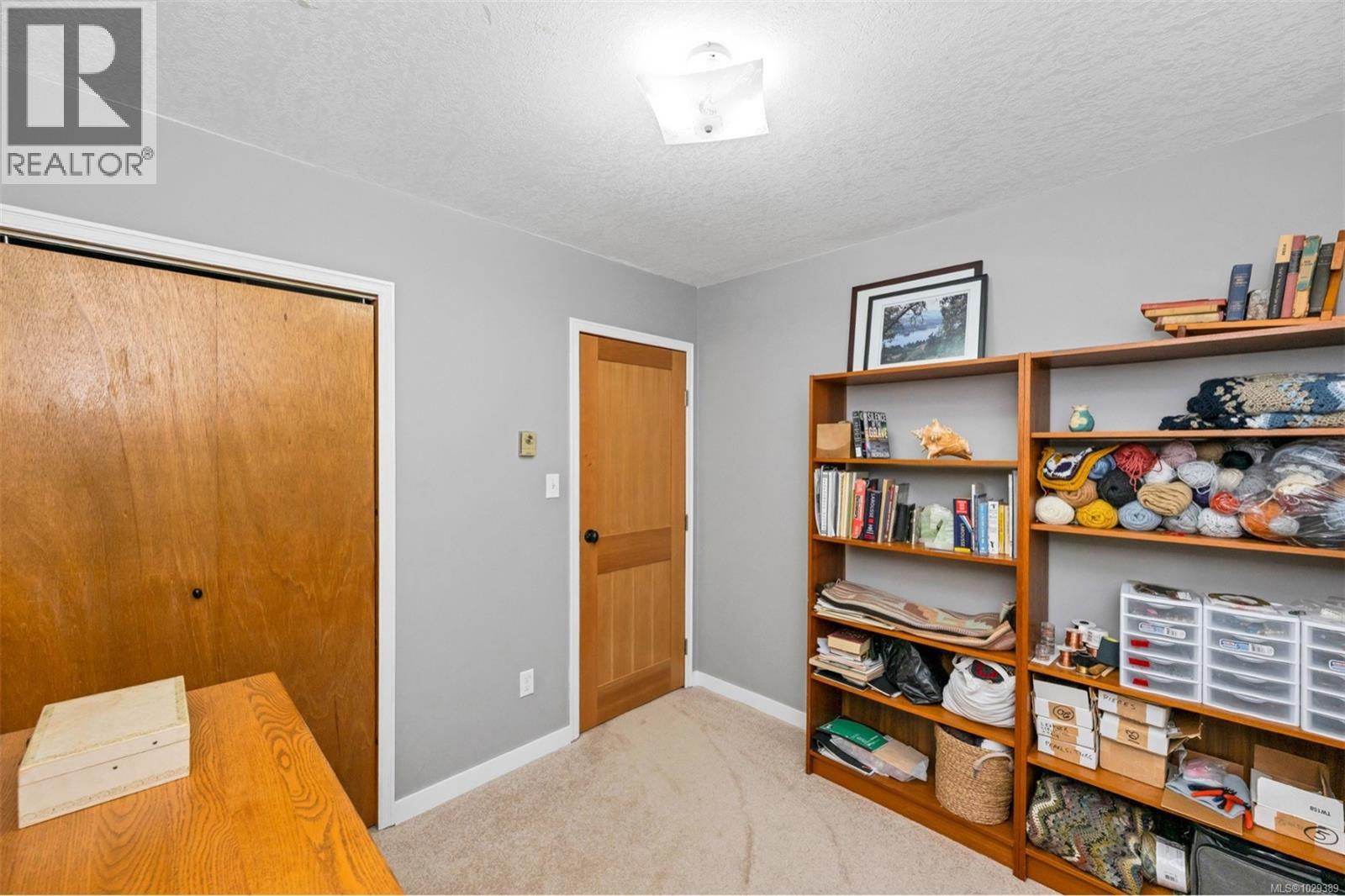 2392 ROBERTSON RD - 28