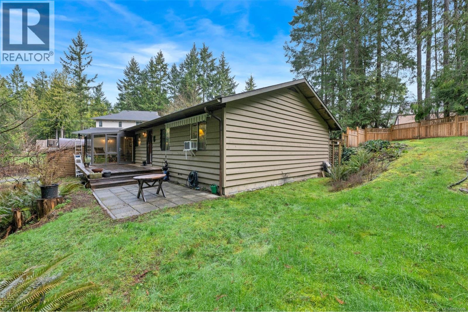 2392 ROBERTSON RD - 37