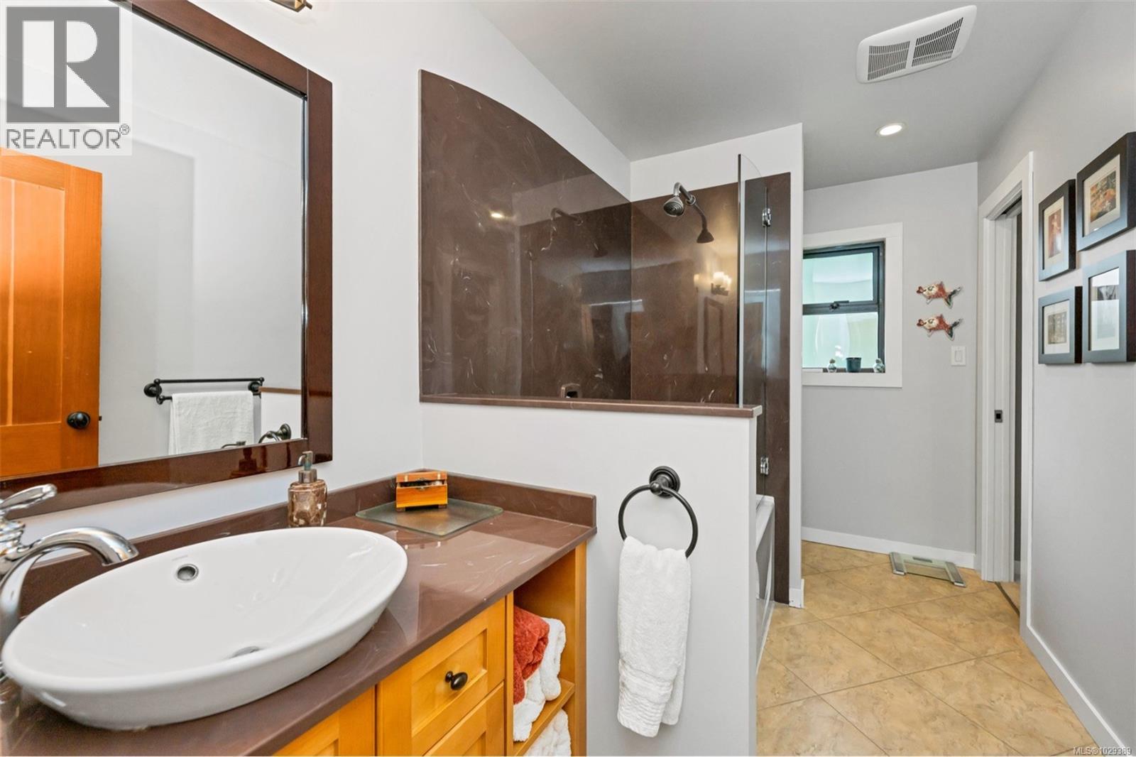 2392 ROBERTSON RD - 7