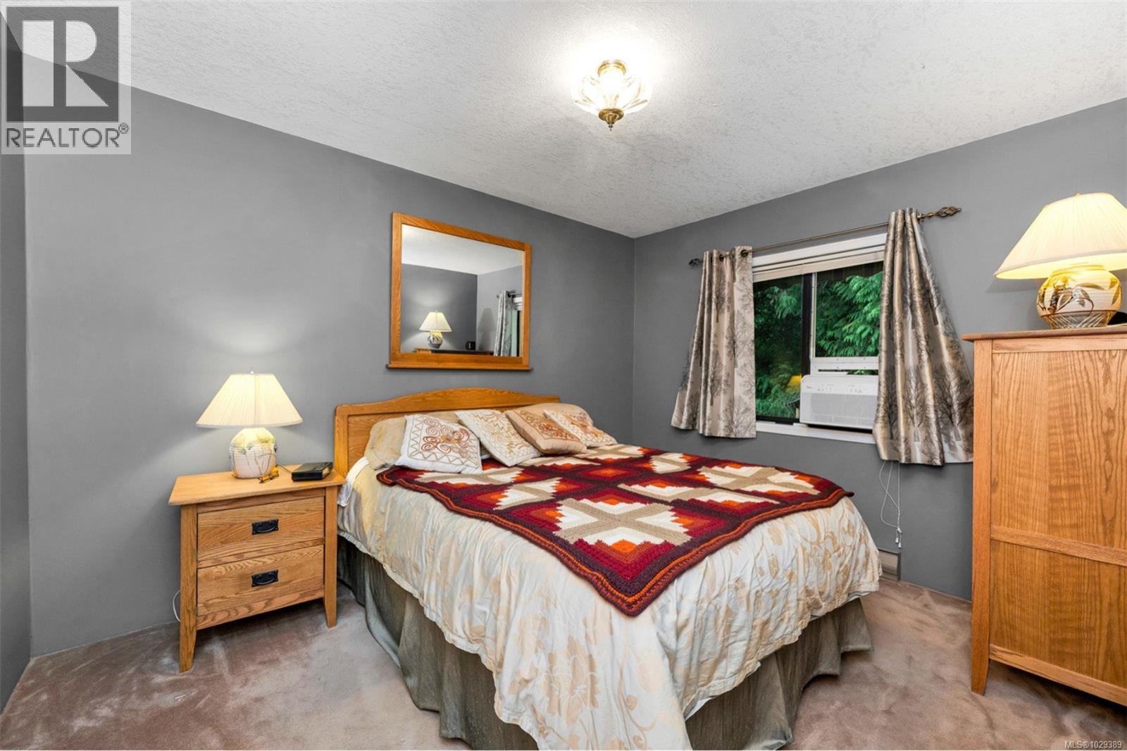 2392 ROBERTSON RD - 9