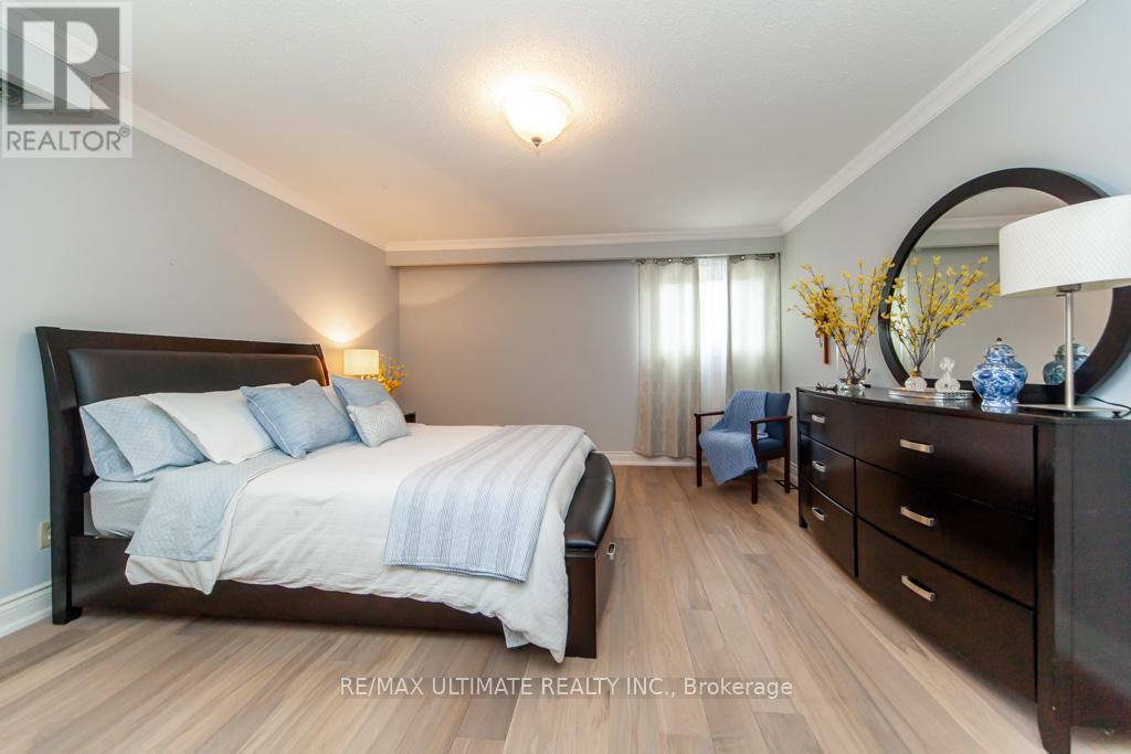 2589 TRIDENT AVENUE - 23