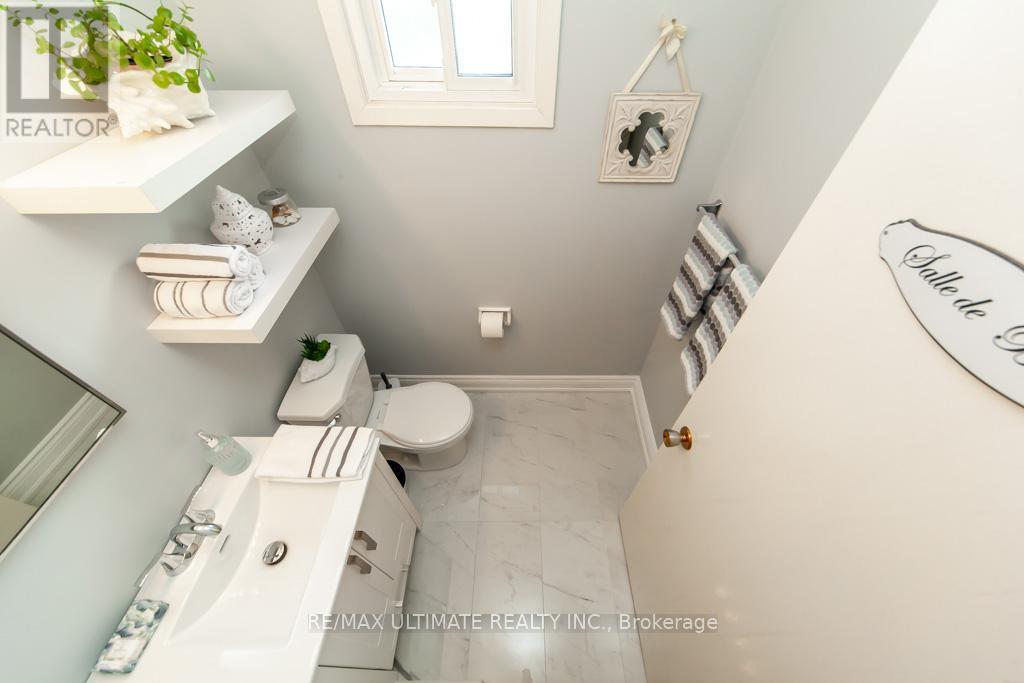 2589 TRIDENT AVENUE - 27