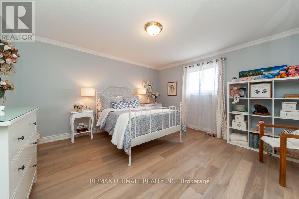 2589 TRIDENT AVENUE - 28