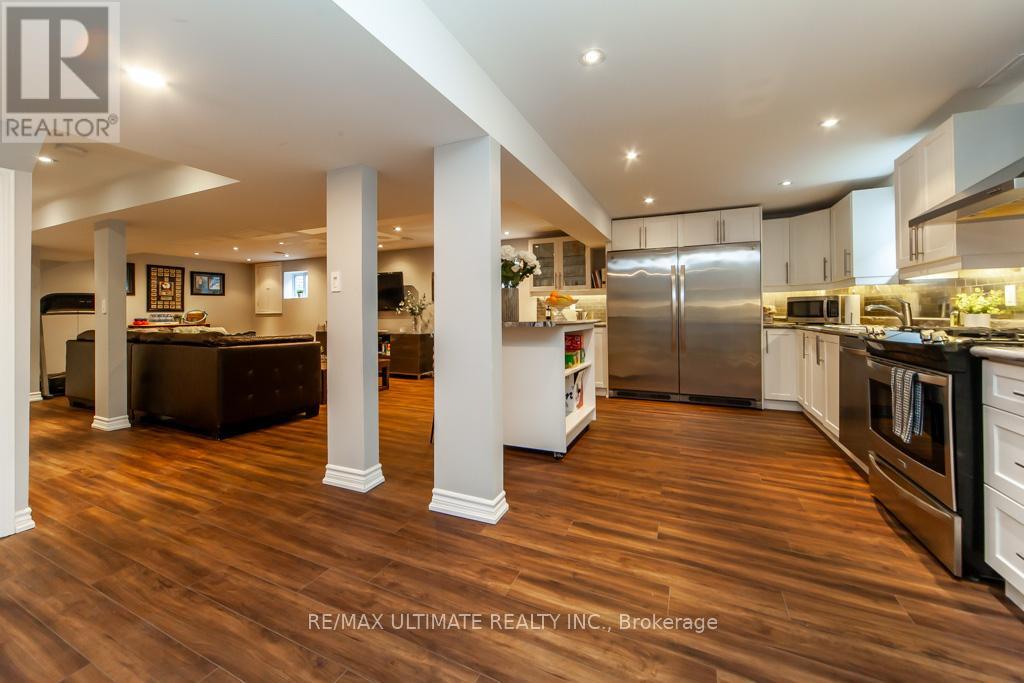 2589 TRIDENT AVENUE - 39