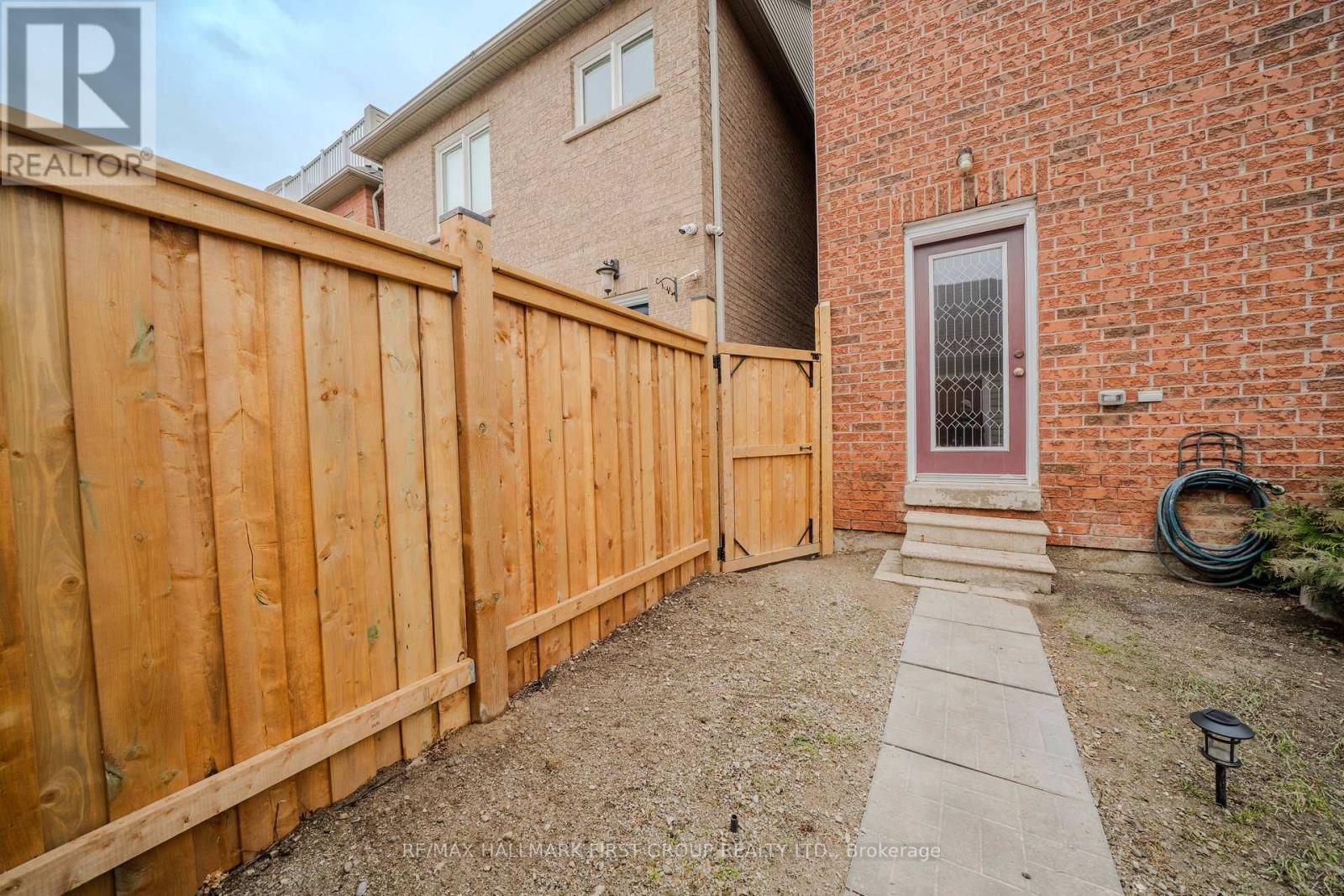 19 KIDD TERRACE - 47