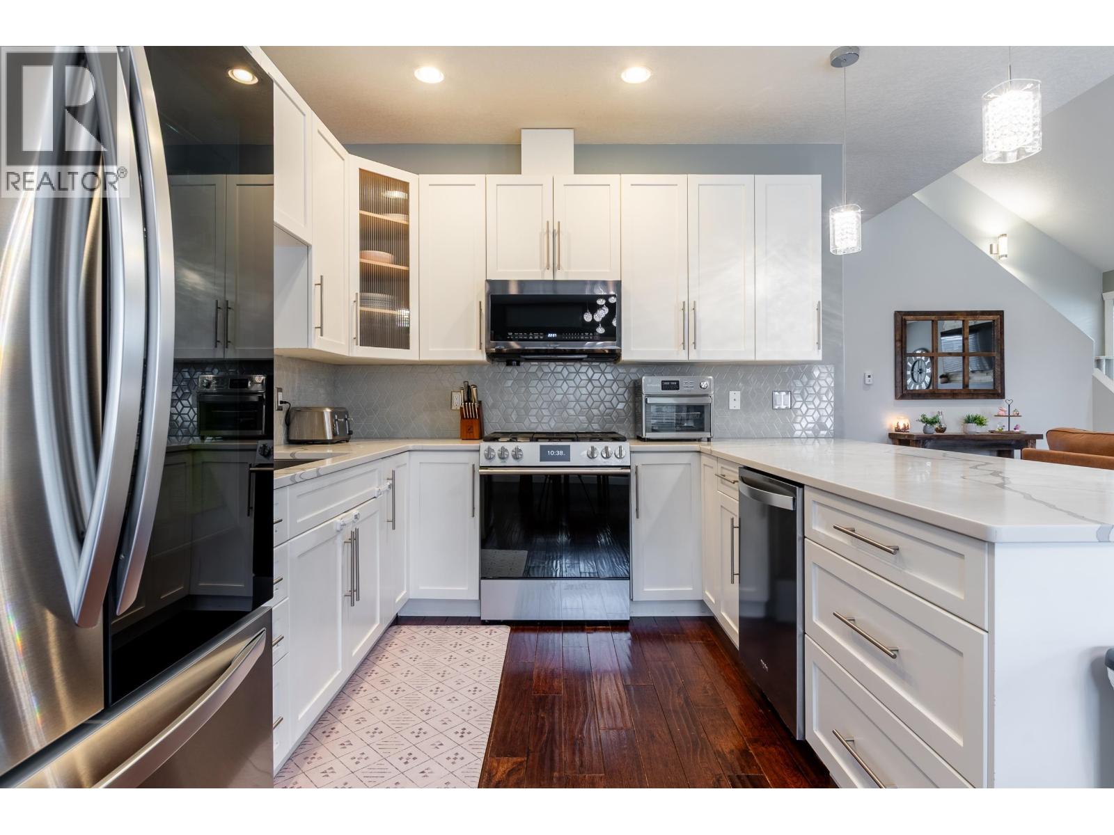 2578 MAURICE DRIVE - 15