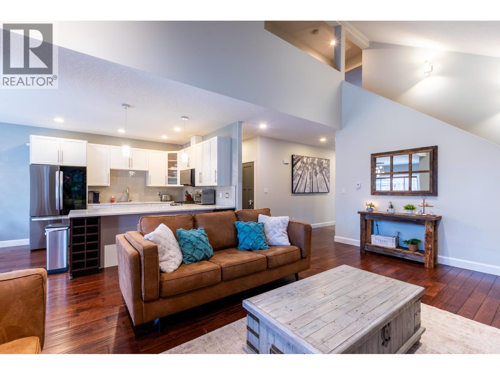 2578 MAURICE DRIVE - 22