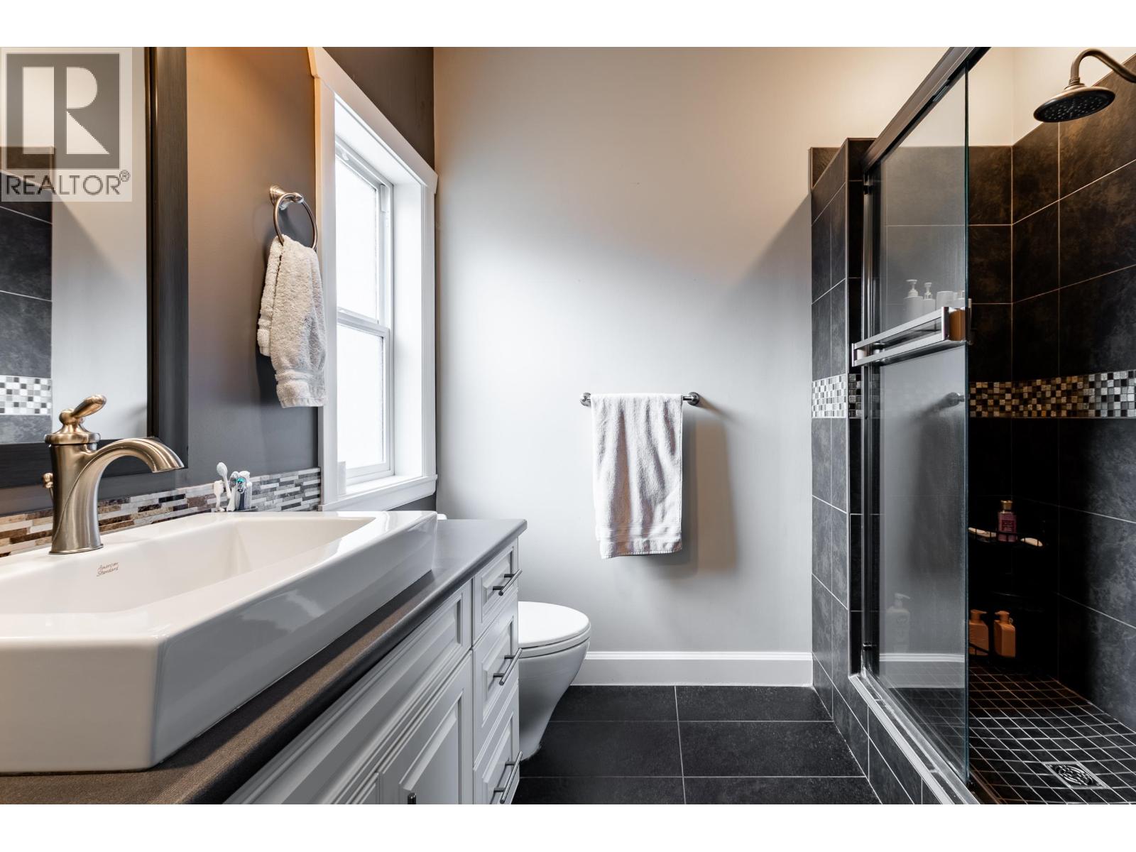 2578 MAURICE DRIVE - 26