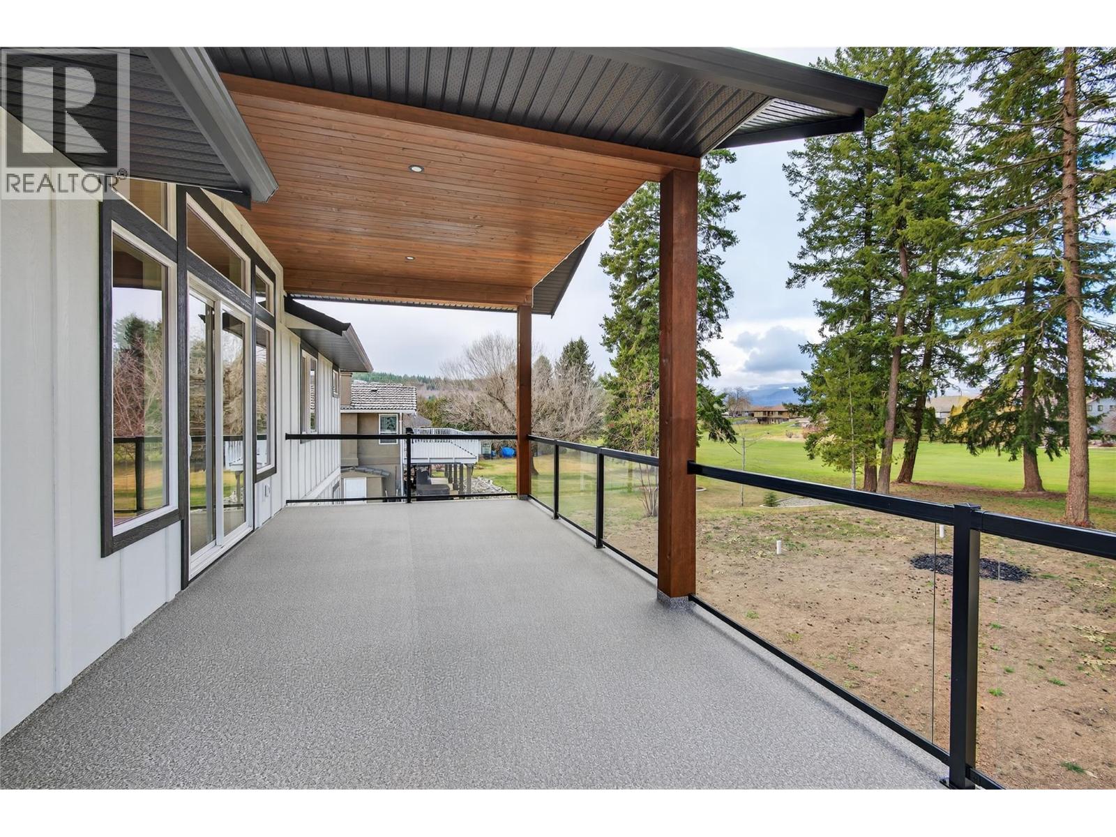 2520 Golf View Crescent, Blind Bay