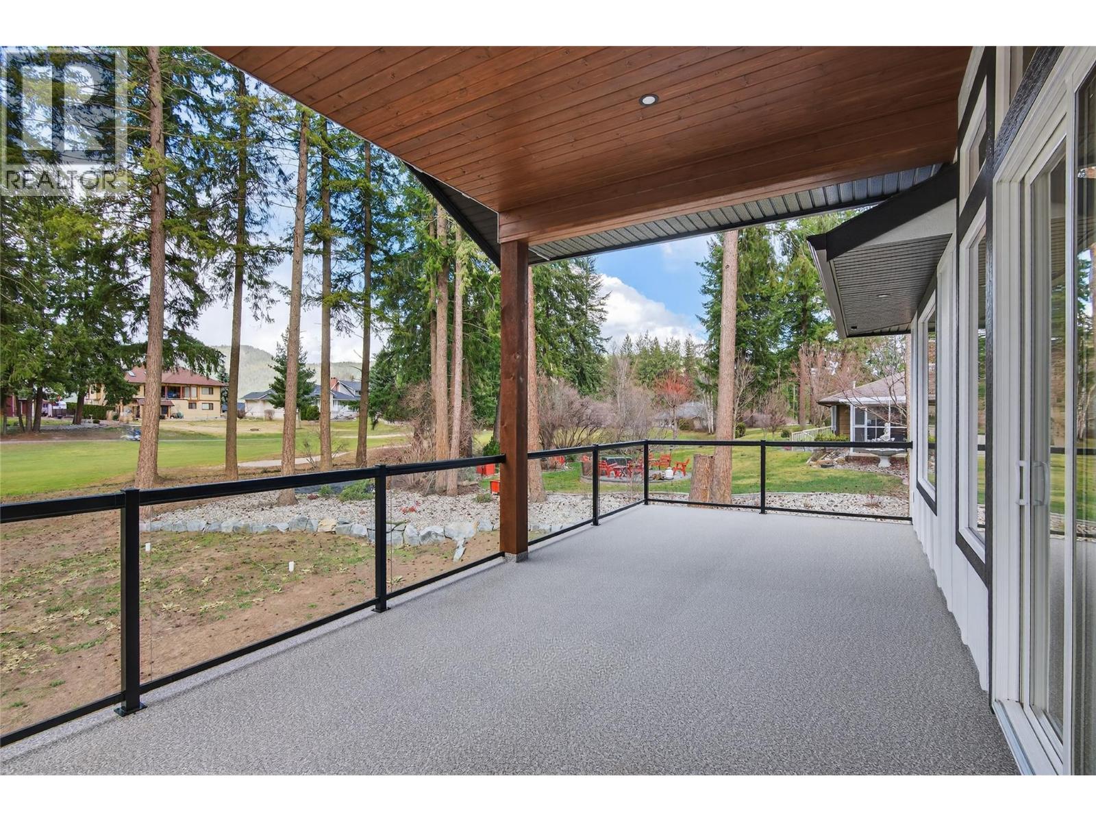 2520 Golf View Crescent, Blind Bay