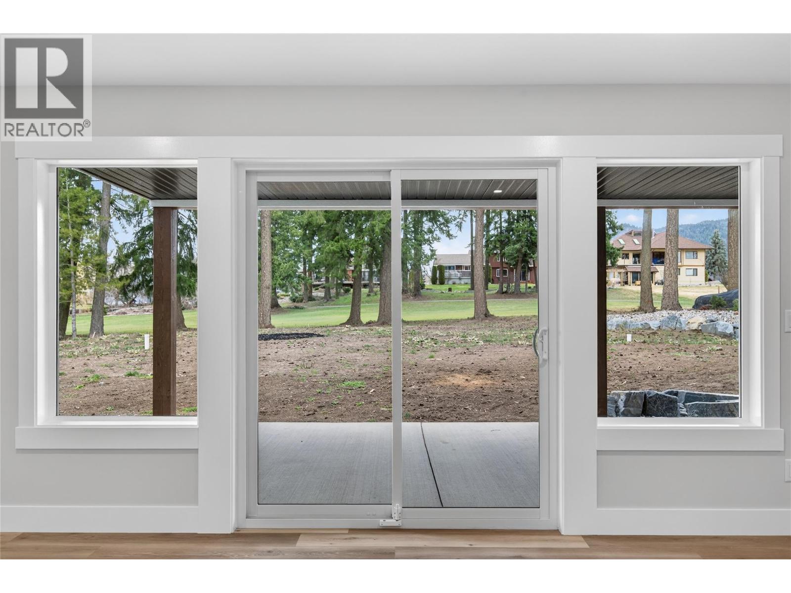 2520 Golf View Crescent, Blind Bay