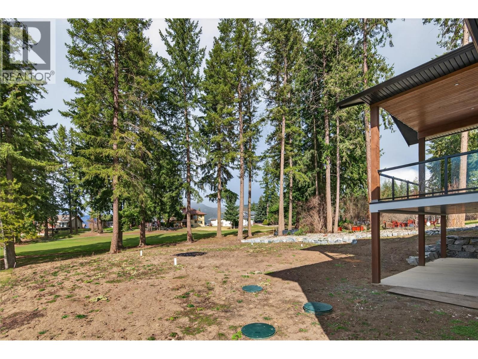 2520 Golf View Crescent - 80