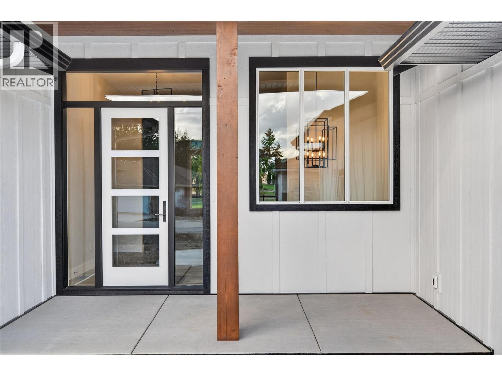 2520 Golf View Crescent, Blind Bay