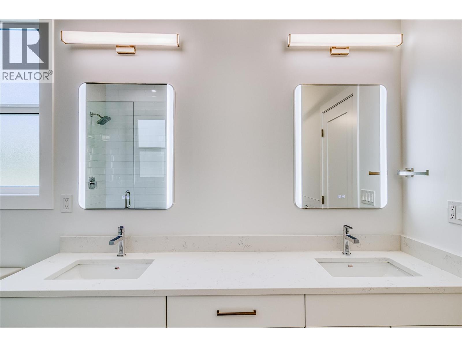 7186 Dunwaters Road, Kelowna