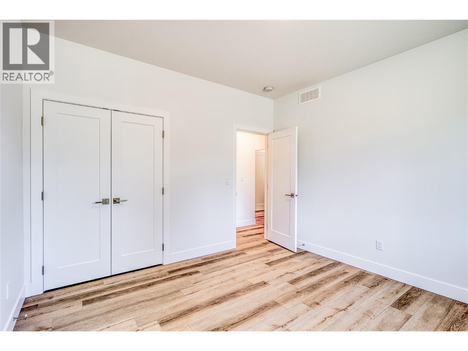 7186 Dunwaters Road, Kelowna