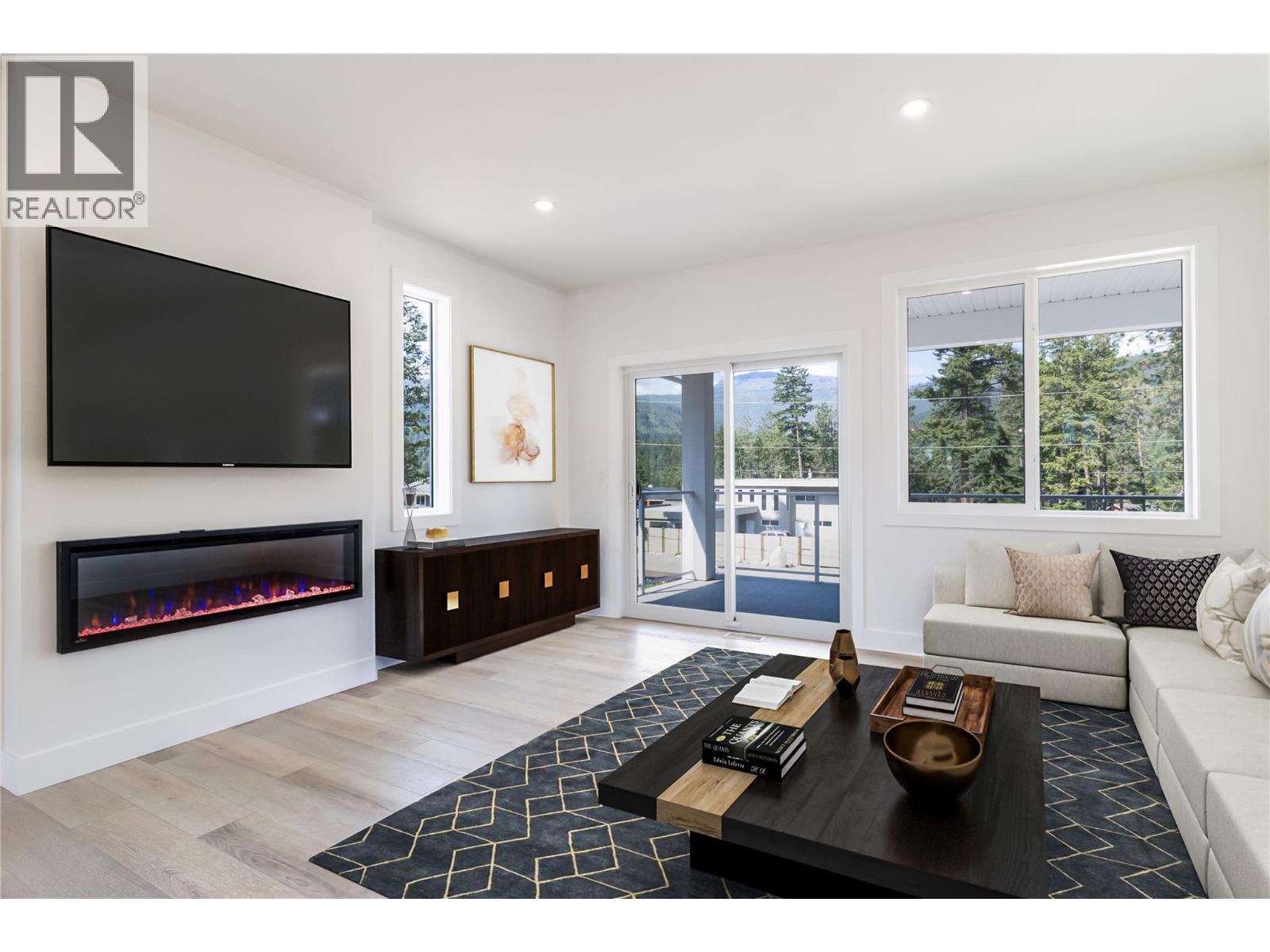 7186 Dunwaters Road, Kelowna