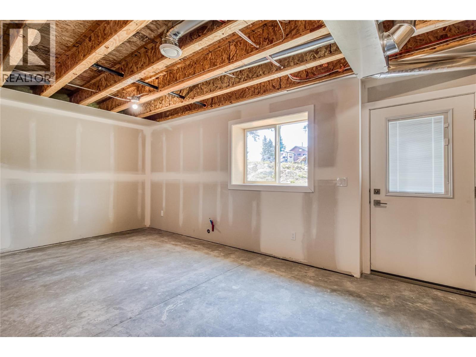 7186 Dunwaters Road, Kelowna