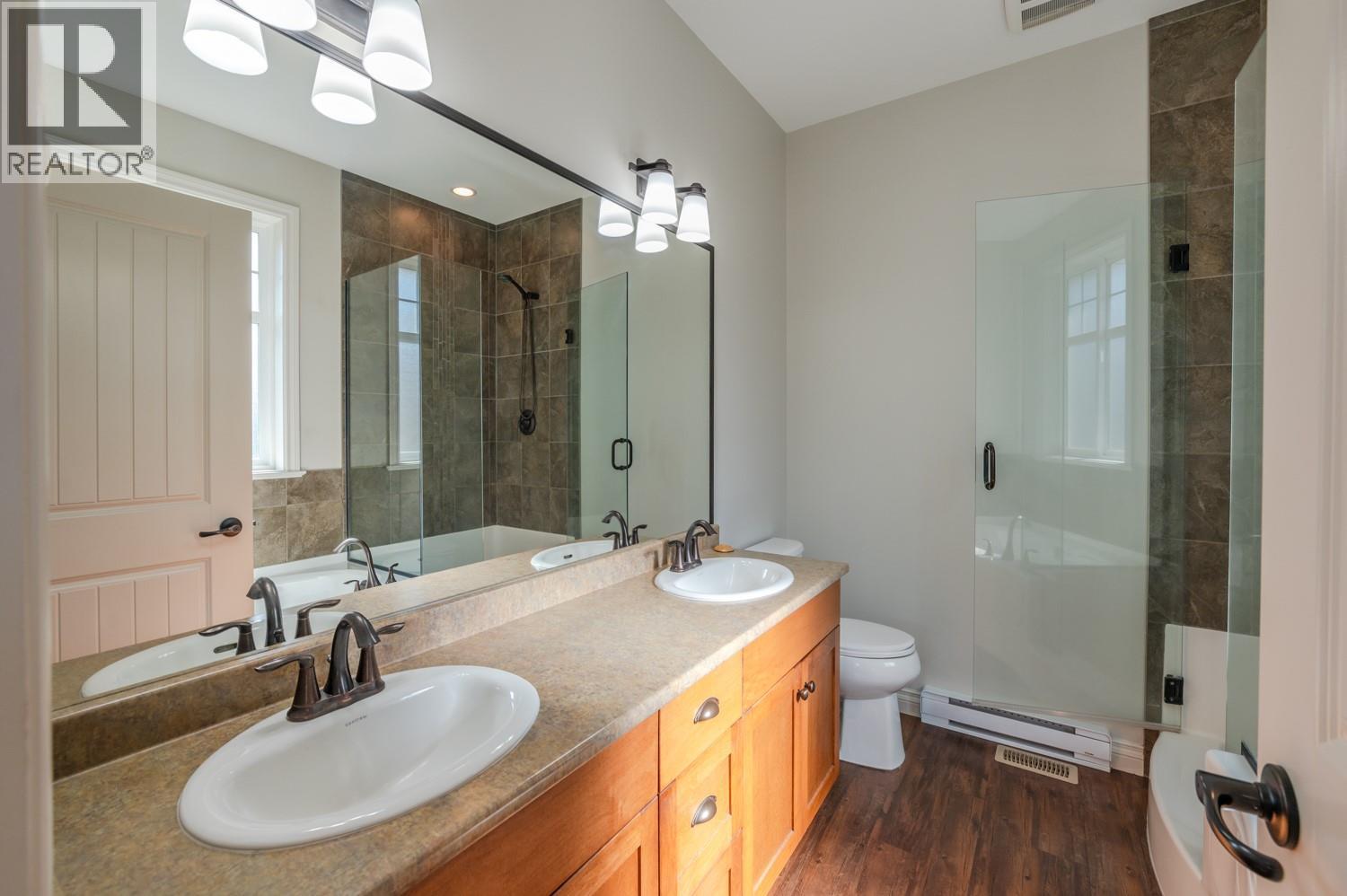 2450 Radio Tower Road Unit# 206, Oliver