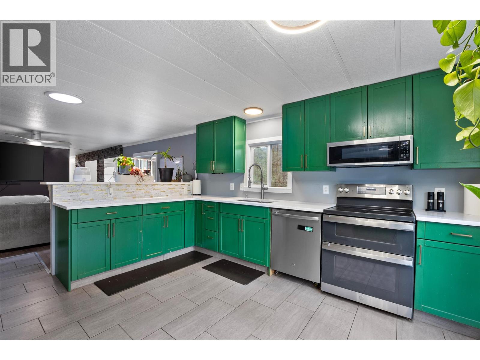 392 Walterdale Road, Kamloops