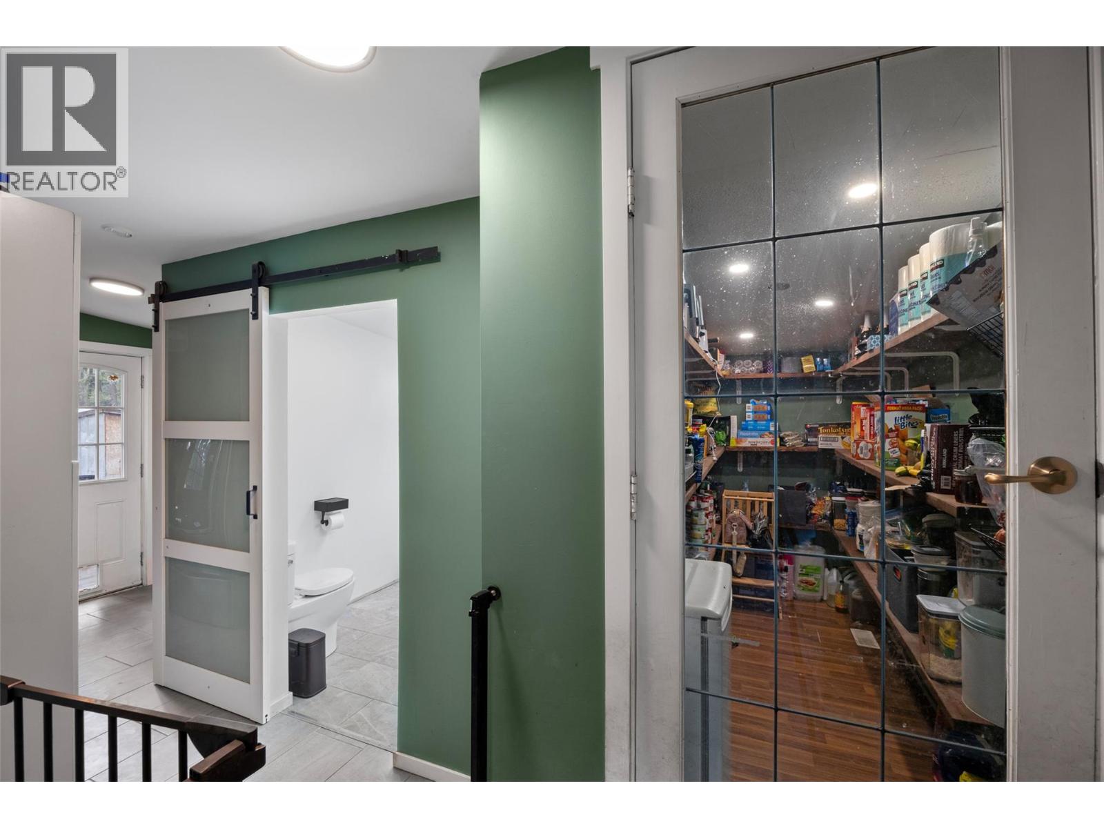 392 Walterdale Road - 12