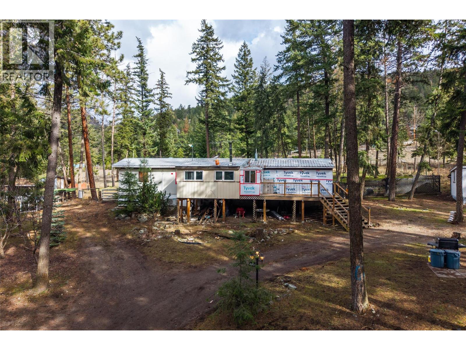 392 Walterdale Road - 39