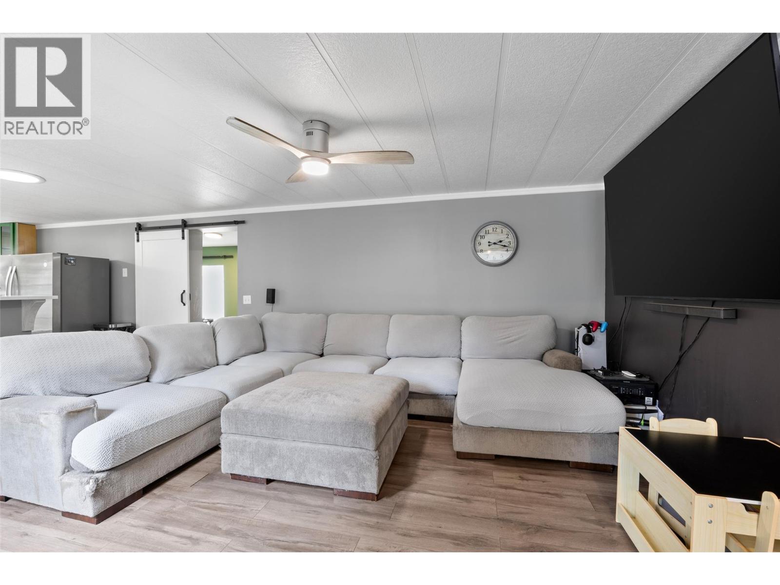 392 Walterdale Road - 6
