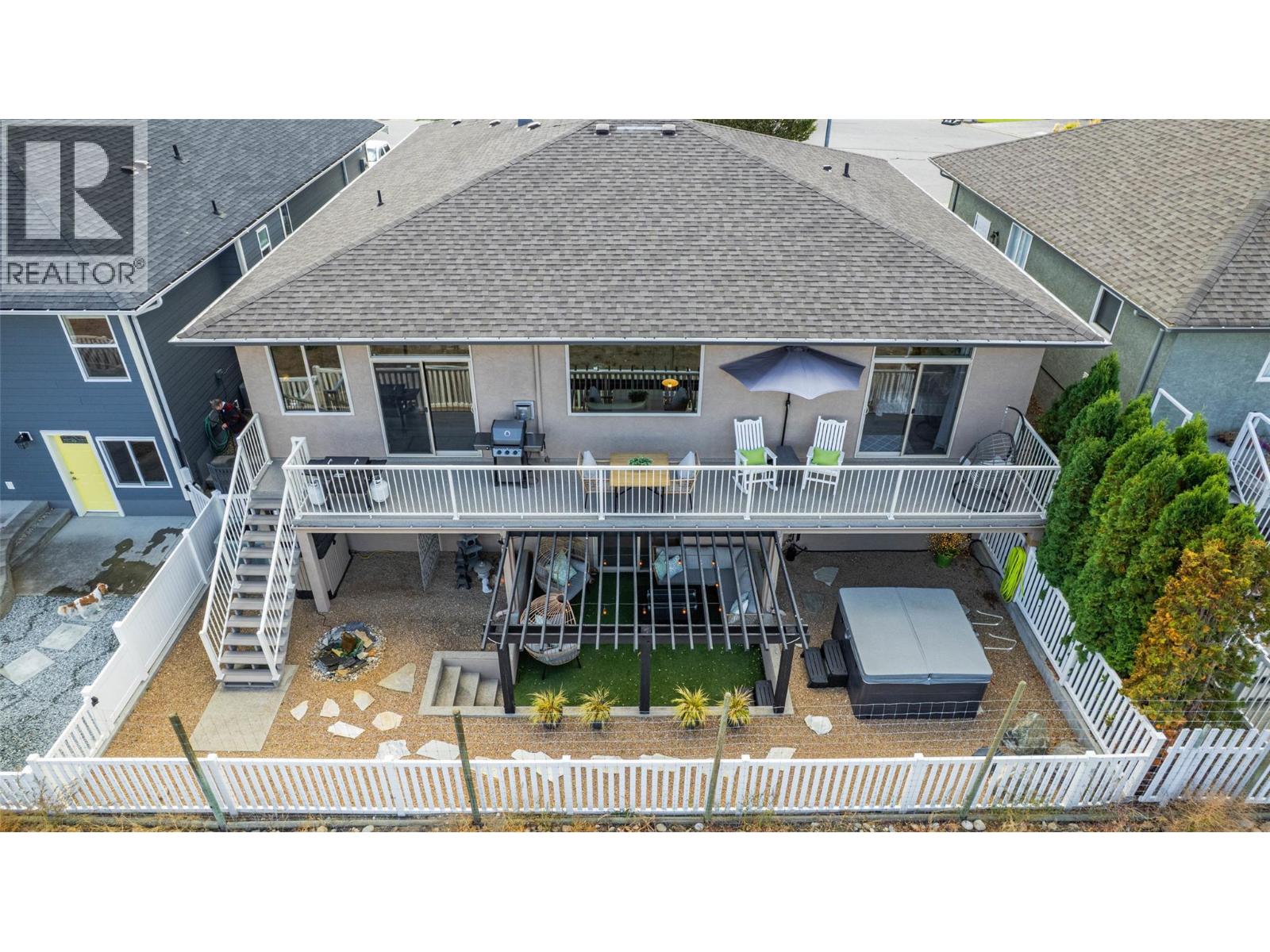 6963 CHARDONNAY Place, Oliver