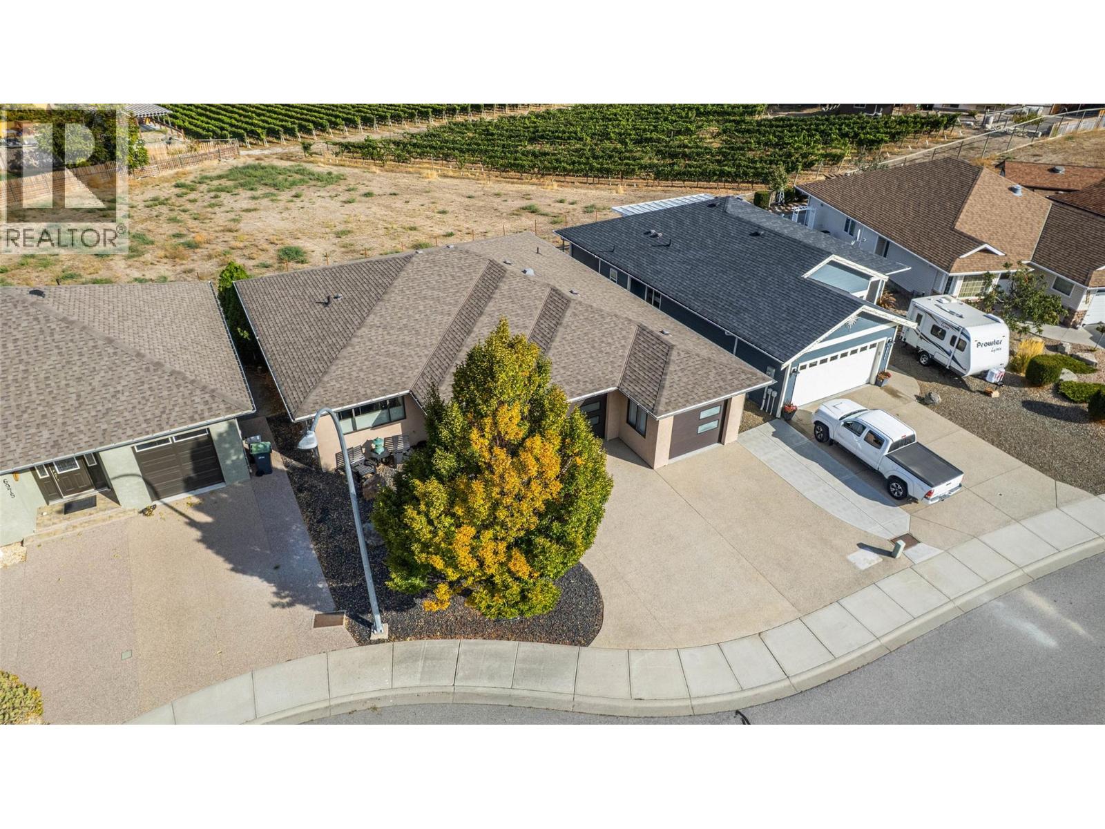 6963 CHARDONNAY Place, Oliver