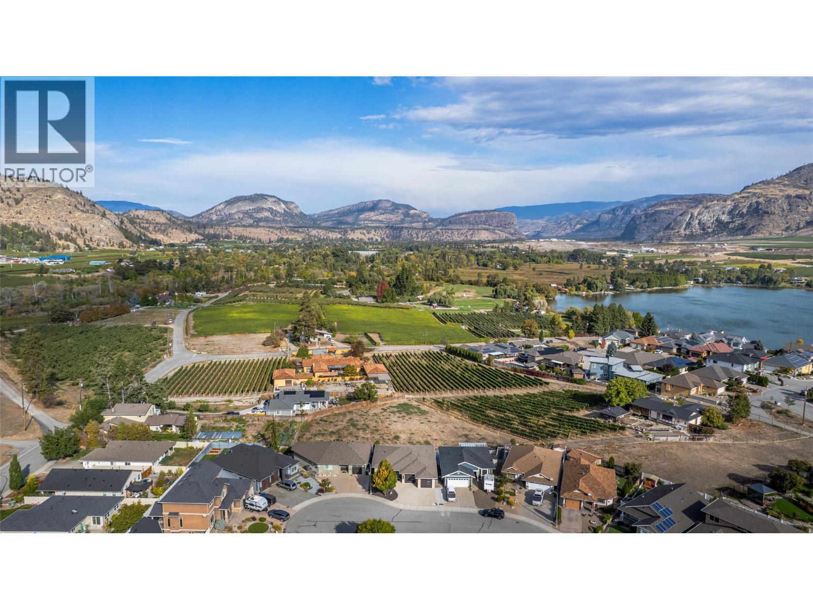 6963 CHARDONNAY Place, Oliver