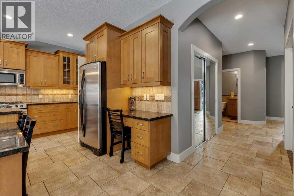 Single Family House for Sale in  Valley Crest Court NW Valley Ridge Calgary 