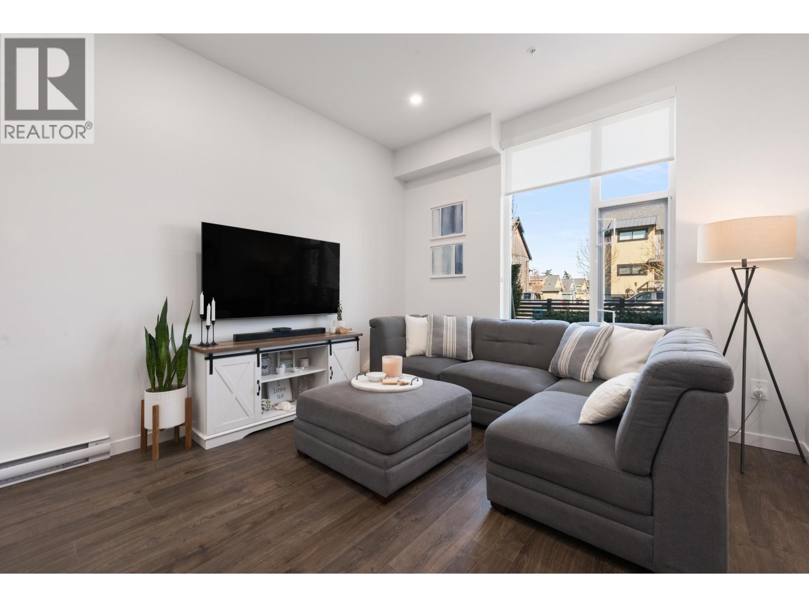 #101-251 BOUDARY BAY ROAD Road, Tsawwassen