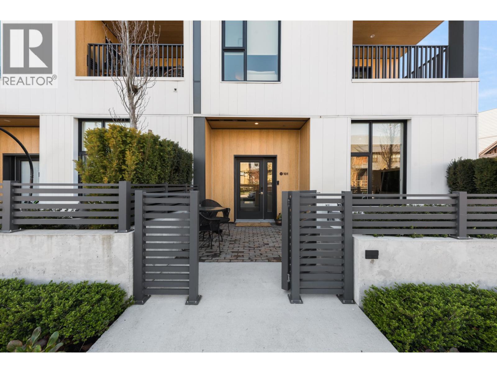 #101-251 BOUDARY BAY ROAD Road, Tsawwassen