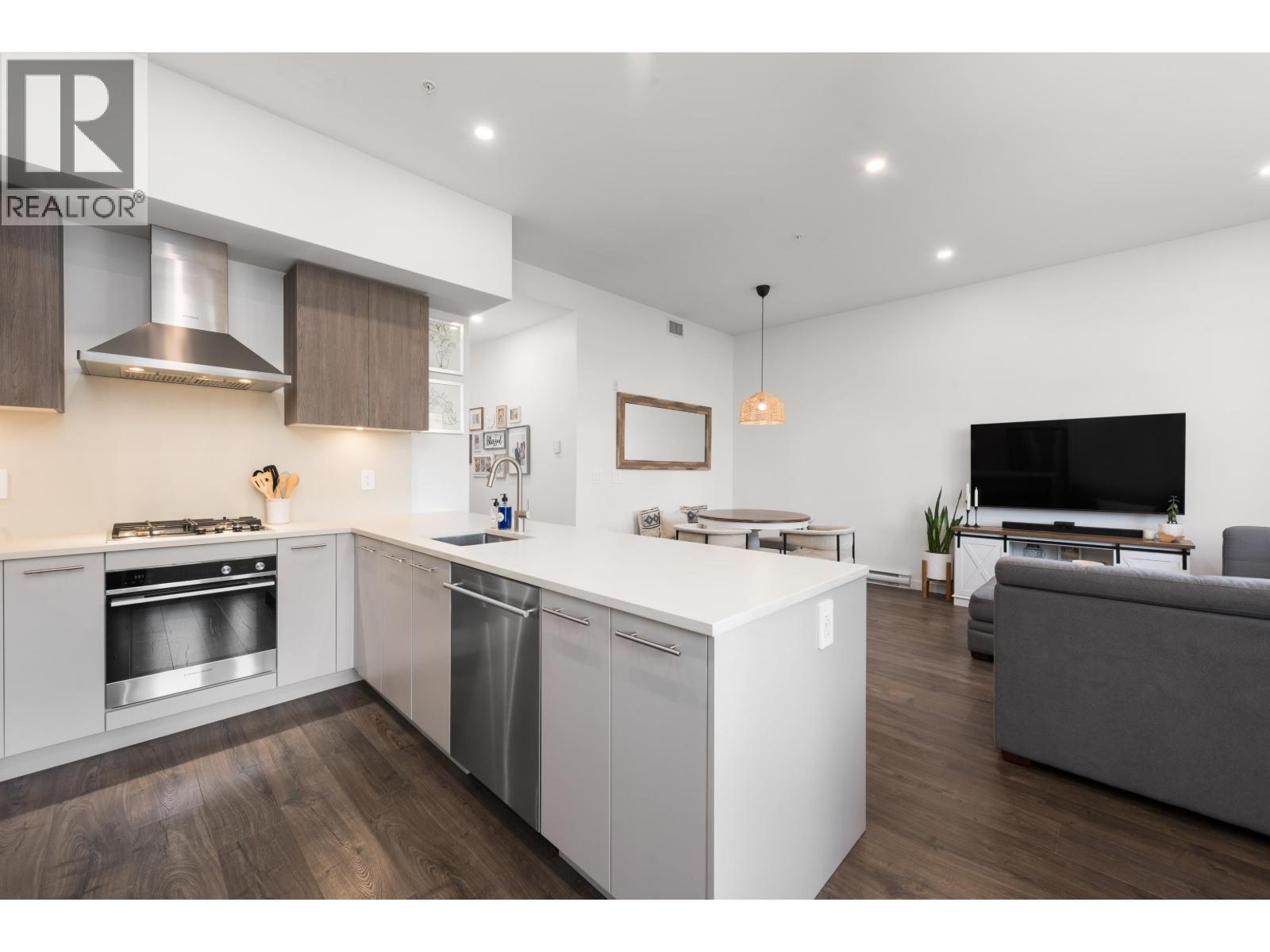 #101-251 BOUDARY BAY ROAD Road, Tsawwassen