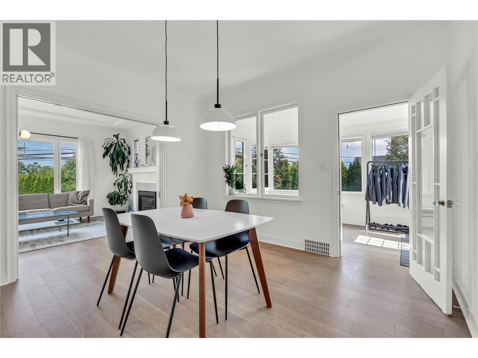 12432 Victoria Road S, Summerland