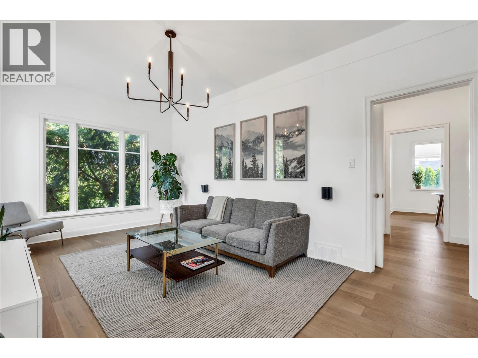 12432 Victoria Road S, Summerland