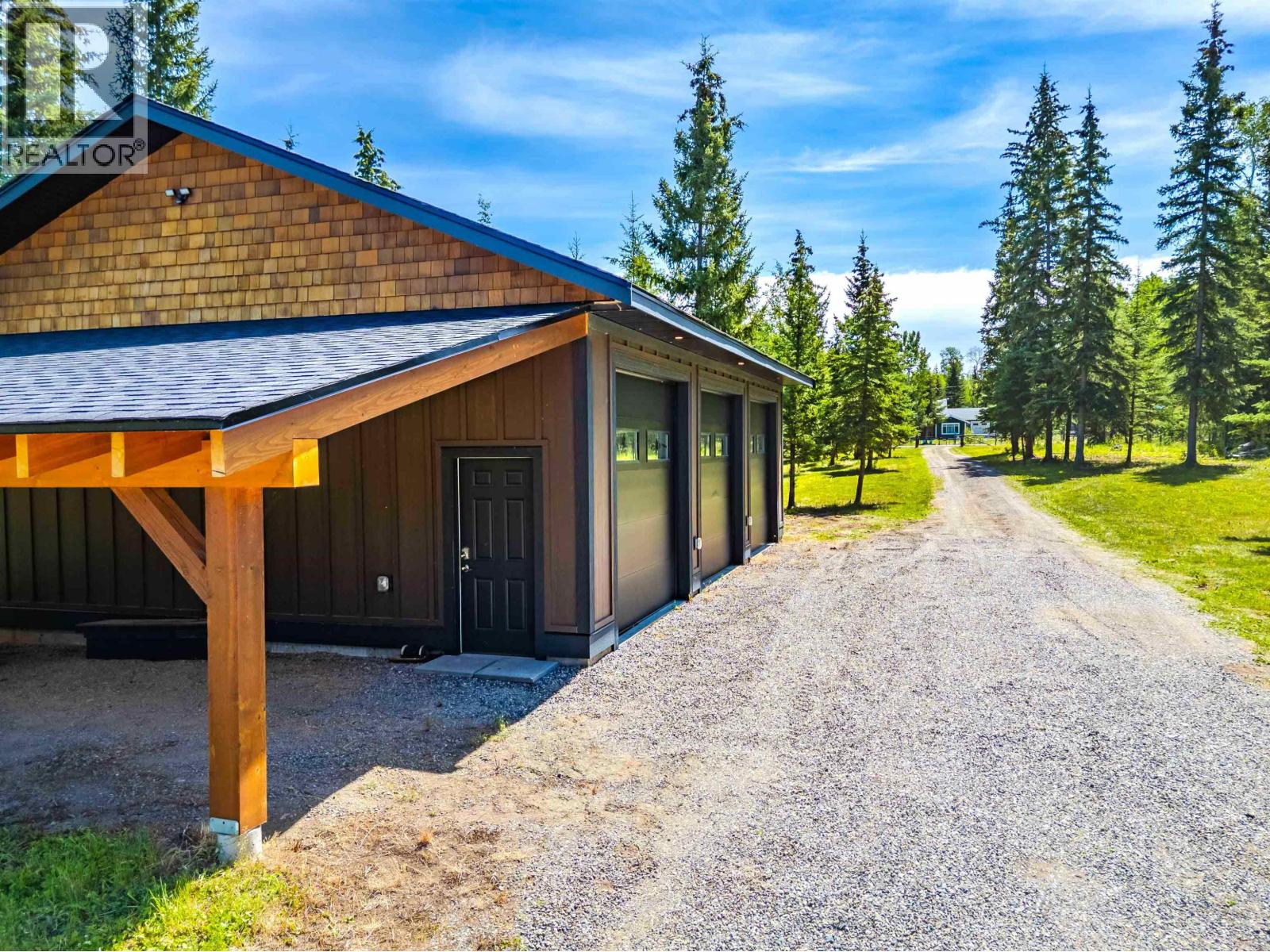 1211 S GREEN LAKE ROAD - 23