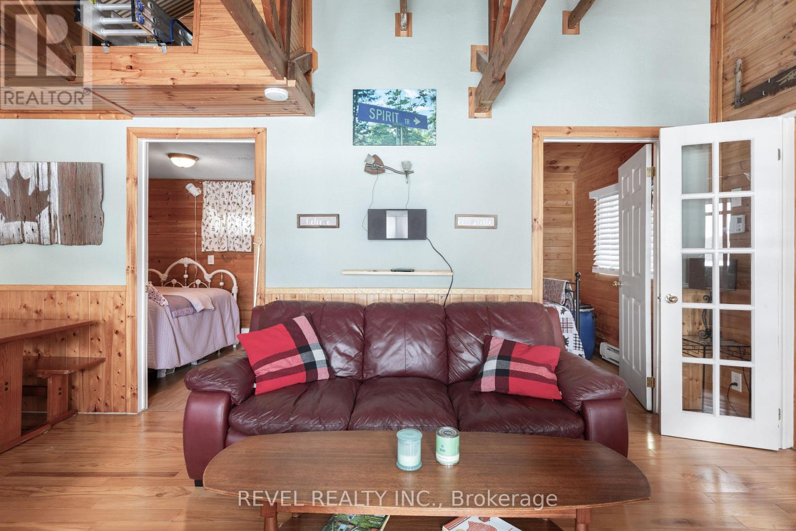 Single Family House for Sale in  LAKESHORE ROAD Highlands East (Glamorgan) 